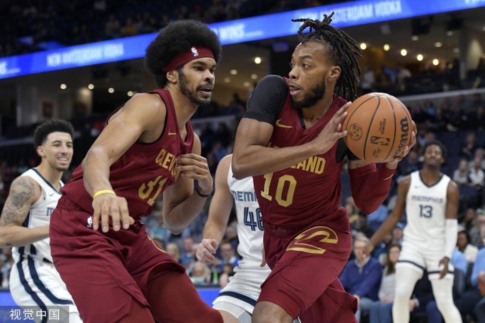 他们带领洛 他们带领洛