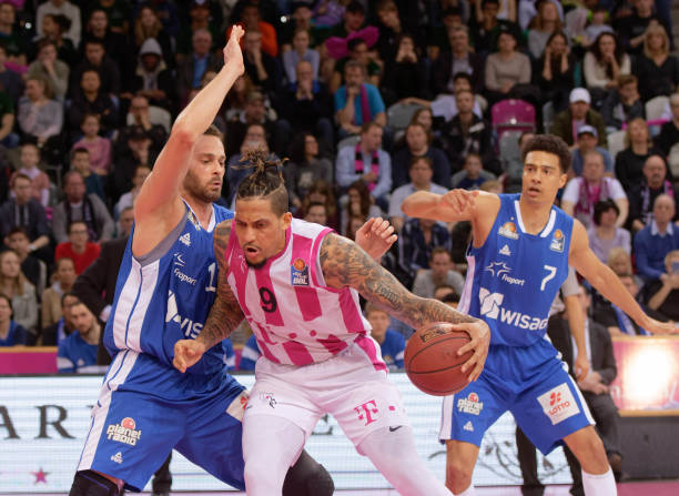 绿茵场上的 绿茵场上的