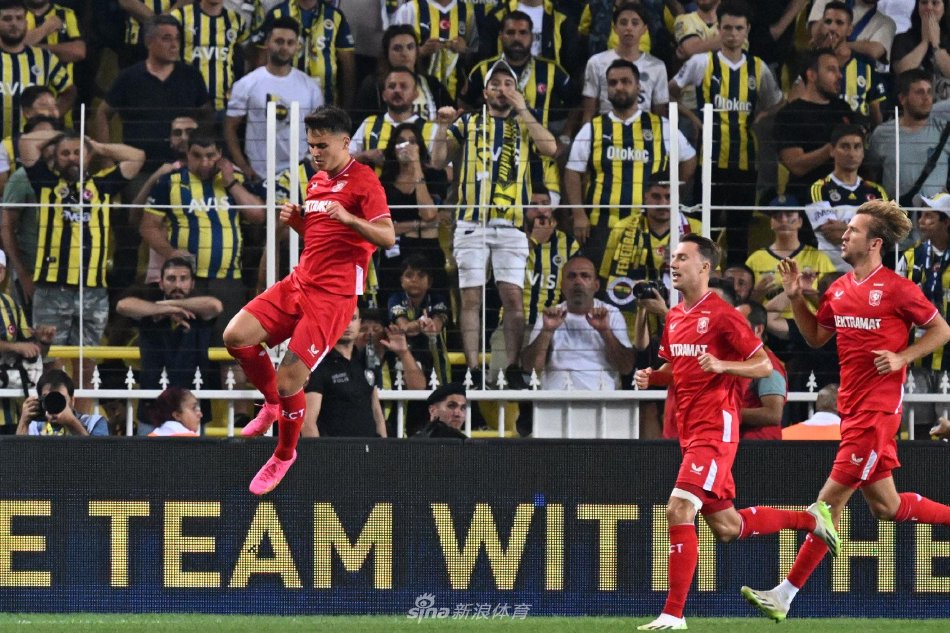 迫使对手失 迫使对手失