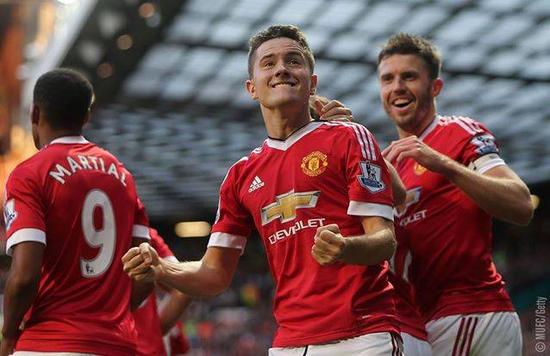 球队在攻守 球队在攻守