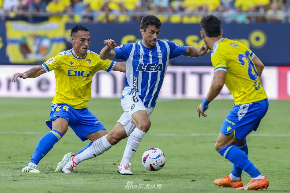 相比之下 相比之下