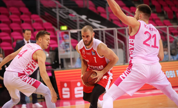 基用事实证 基用事实证