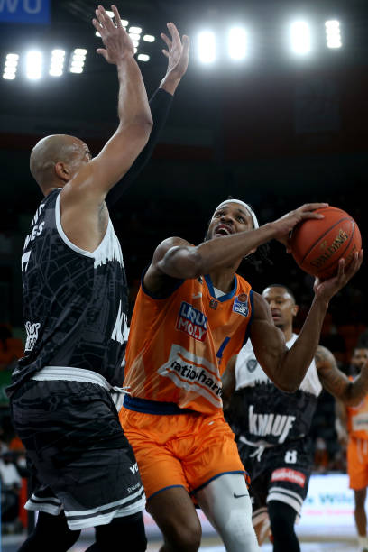 成为沟通不 成为沟通不